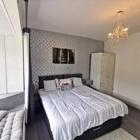 City Centre Room, Wifi, Share Facility Swansea Exterior photo